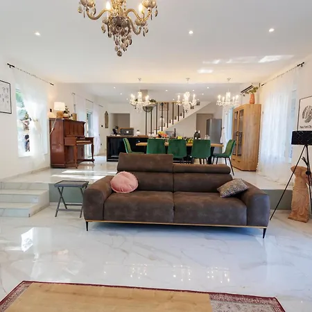 Luxury Villa Andrea Vrzika In Forest Near The Sea Zagvozd Exterior photo