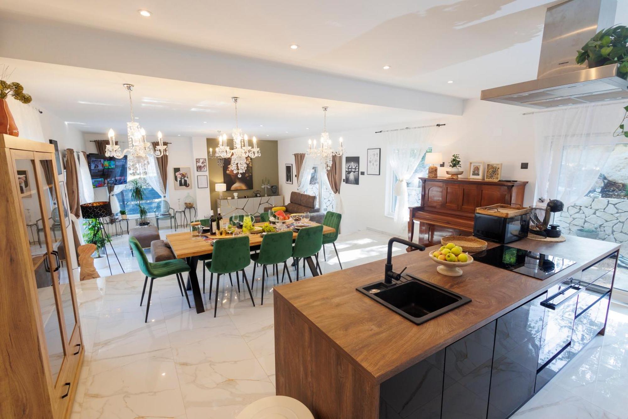Villa Luxury Andrea Vrzika In Forest Near The Sea *