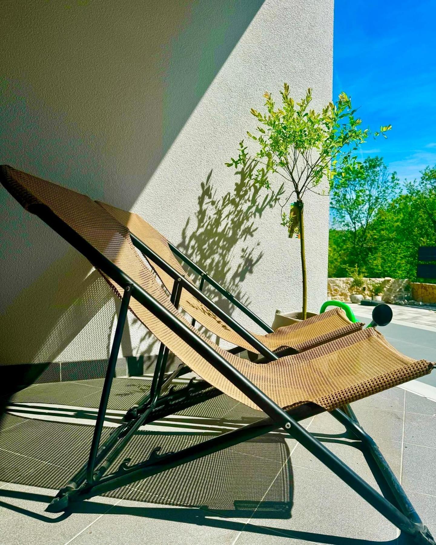 Luxury Andrea Vrzika In Forest Near The Sea Villa Zagvozd