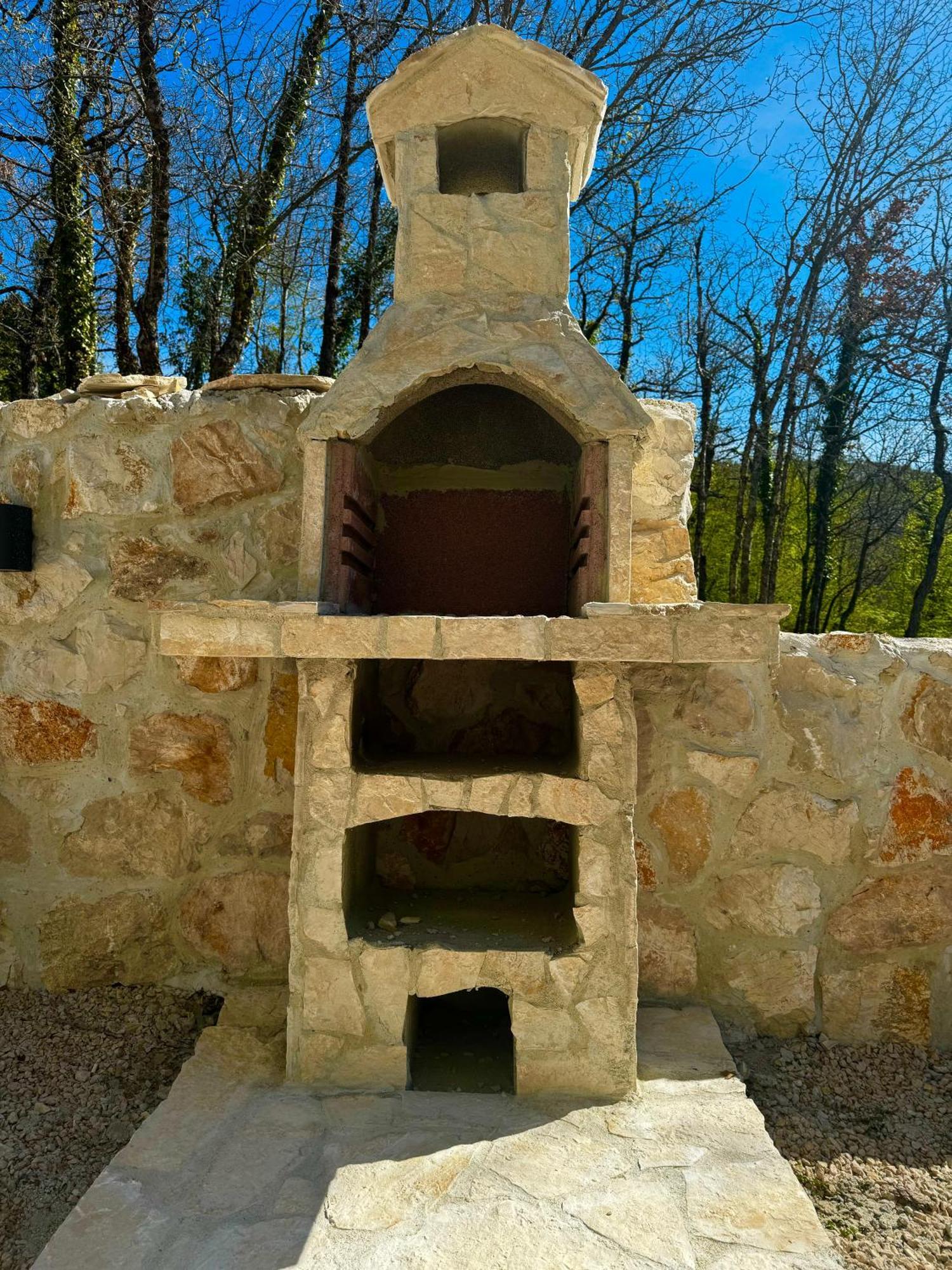 Luxury Andrea Vrzika In Forest Near The Sea Zagvozd